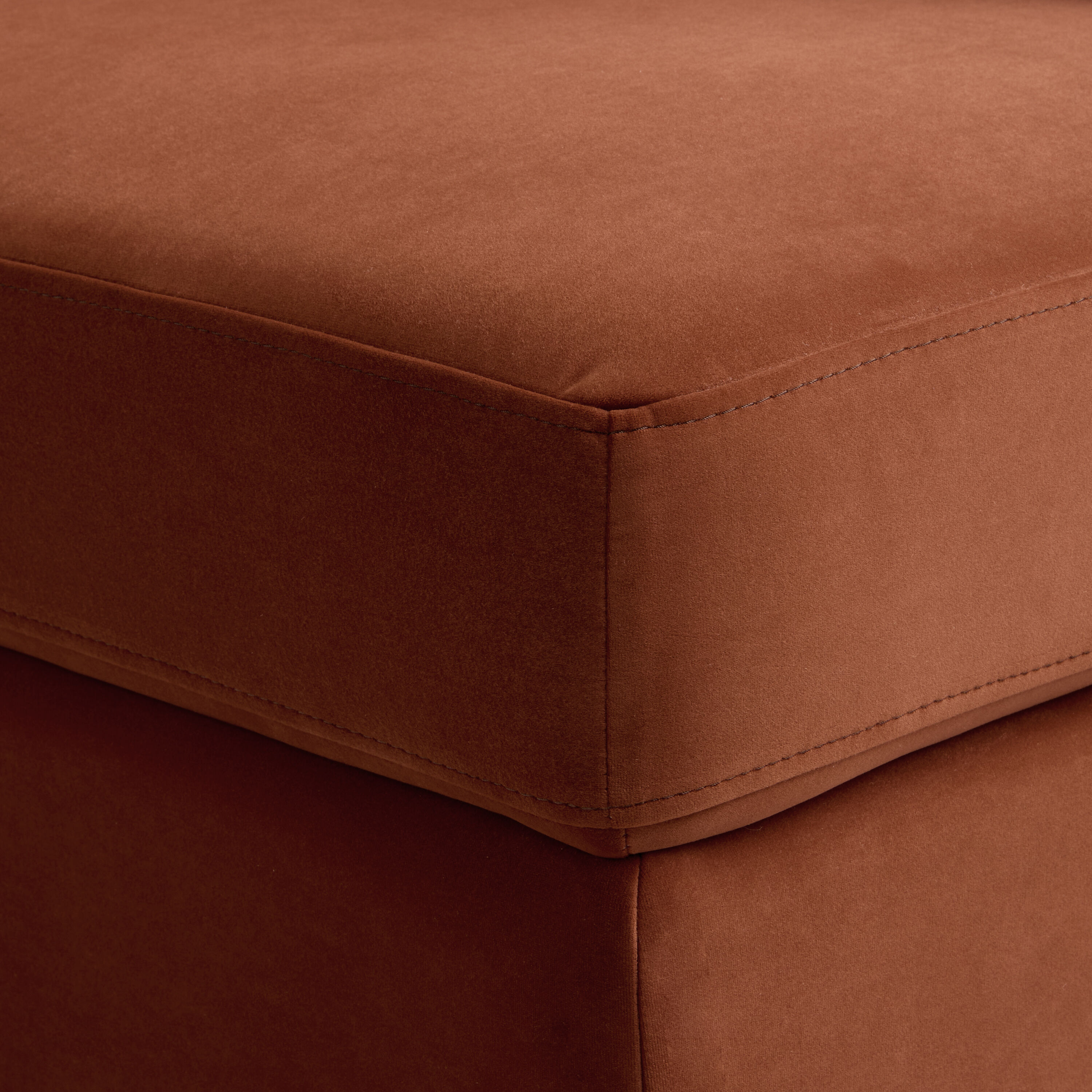 Montclair 4 Piece Modular Chaise Sofa with Storage image number 7