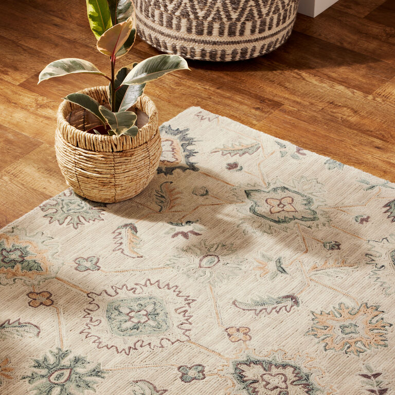 Bungalow Rose Floral Hand-Knotted Wool Cream Area Rug