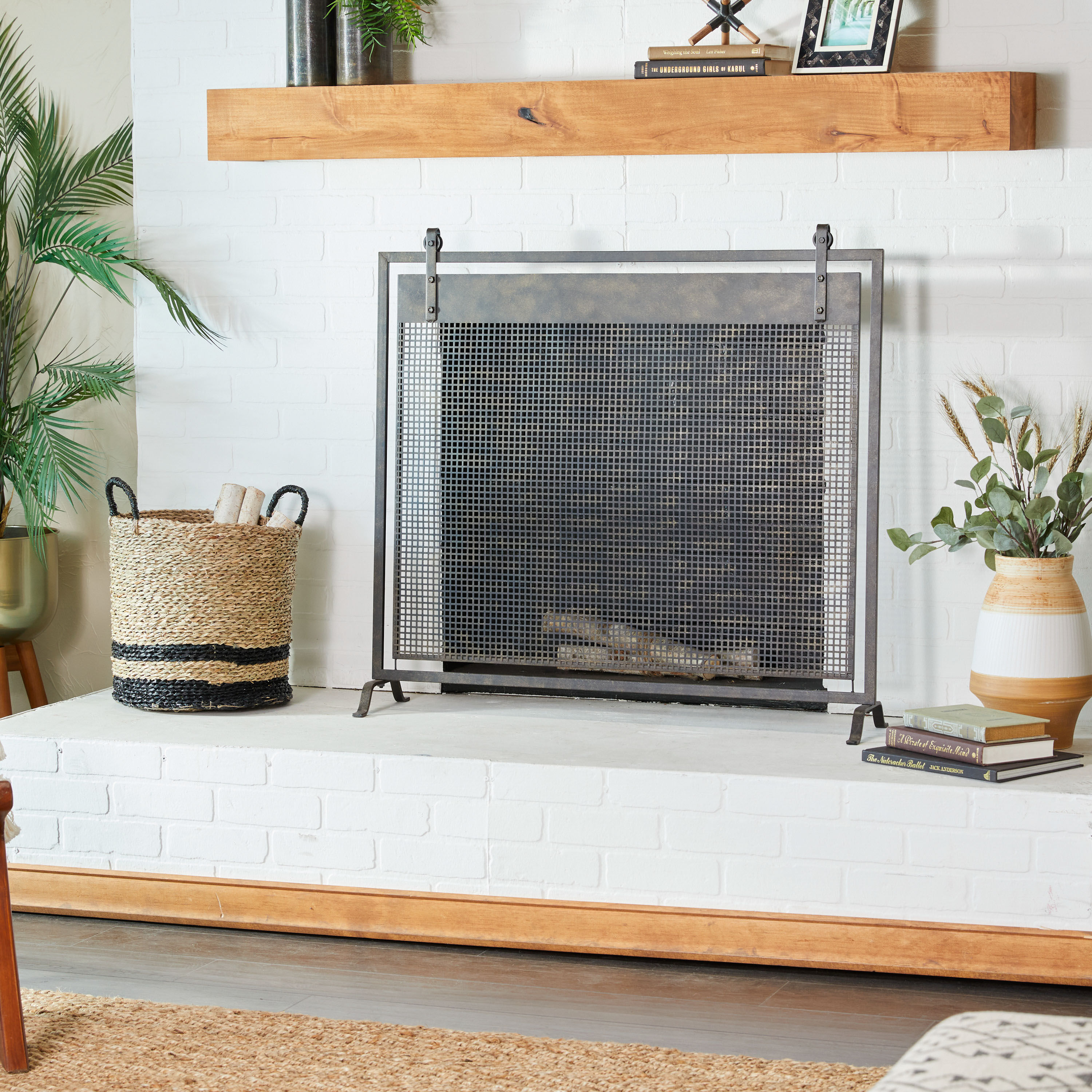 Metal Mesh Grid Single Panel Fireplace Screen image number 1