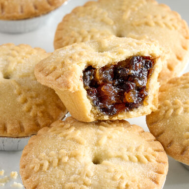 Walker's Luxury Mince Pies 6 Count Walker's Luxury Mince Pies 6 Count