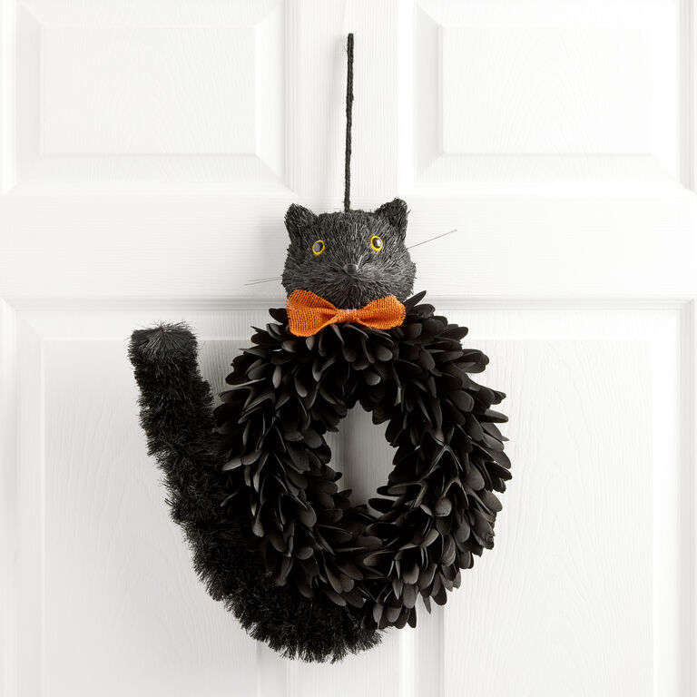 Oval Black Cat Wood Curl Wreath image number 1