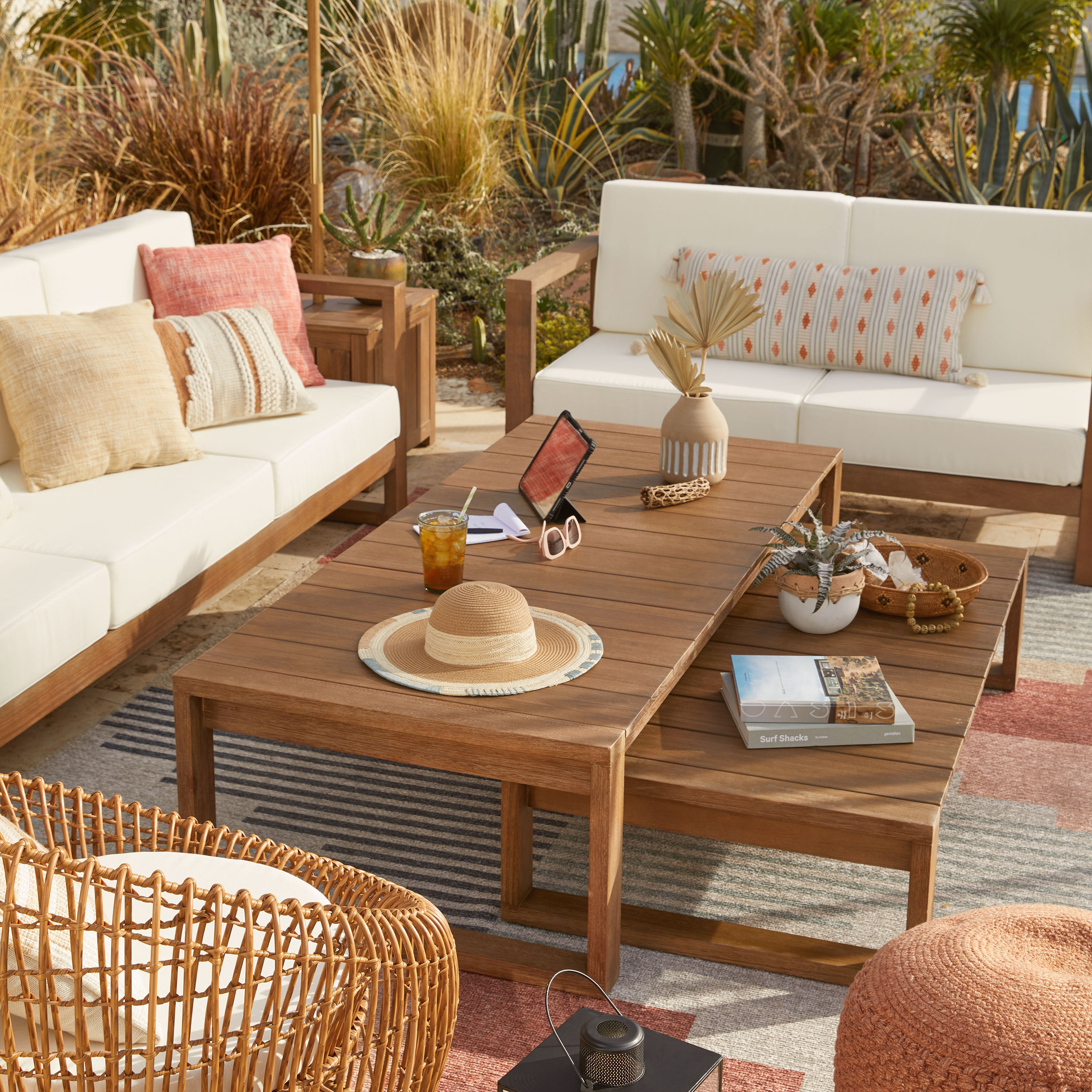 World market outdoor sales table