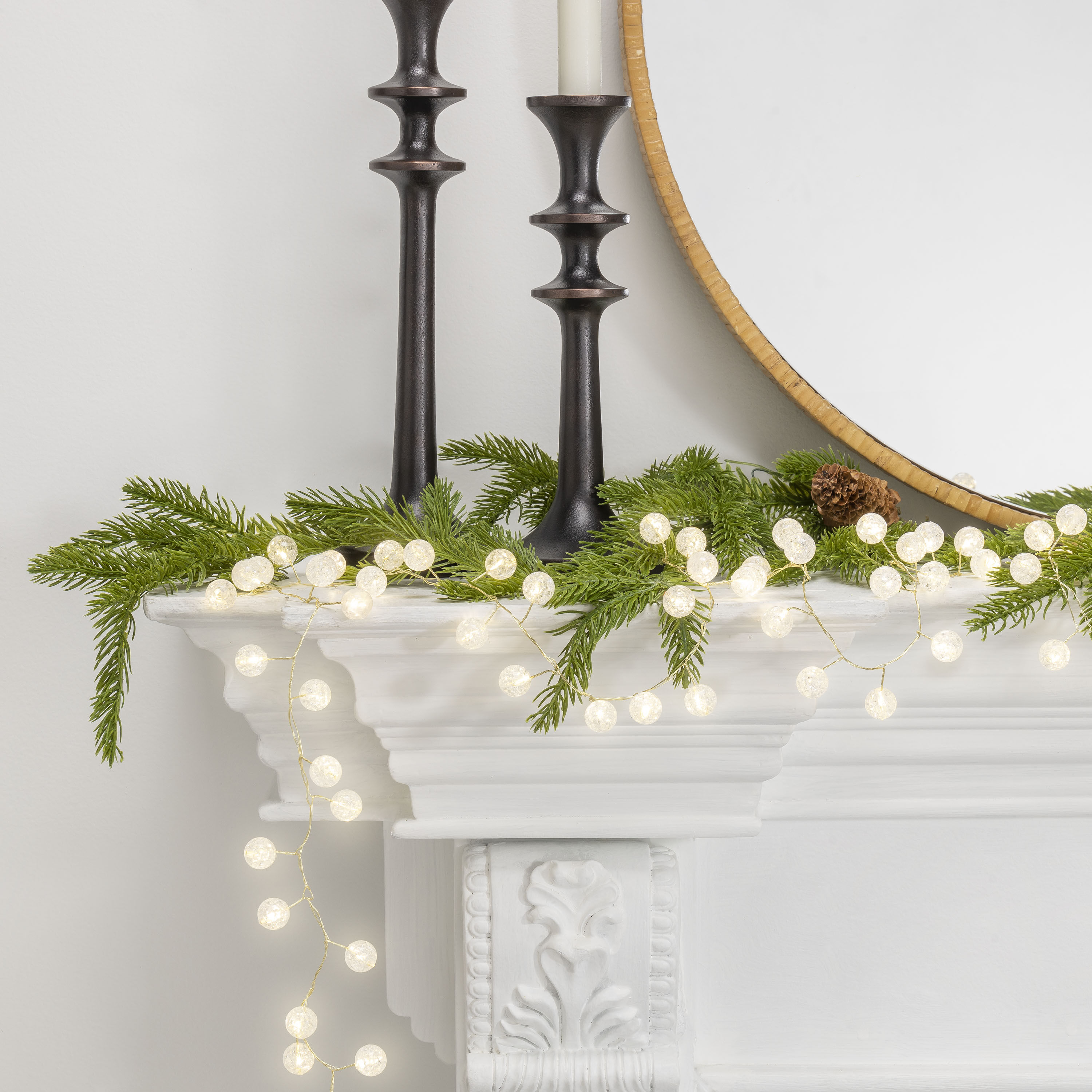 Battery operated top garland with lights