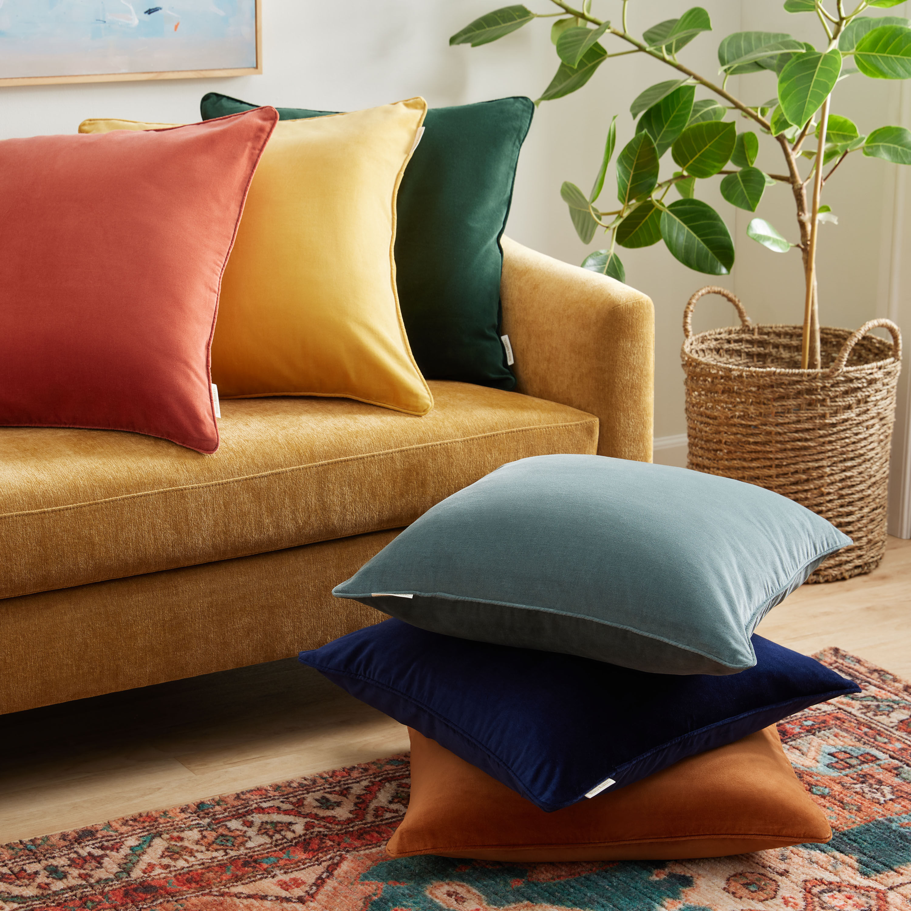 Large hot sale toss pillows