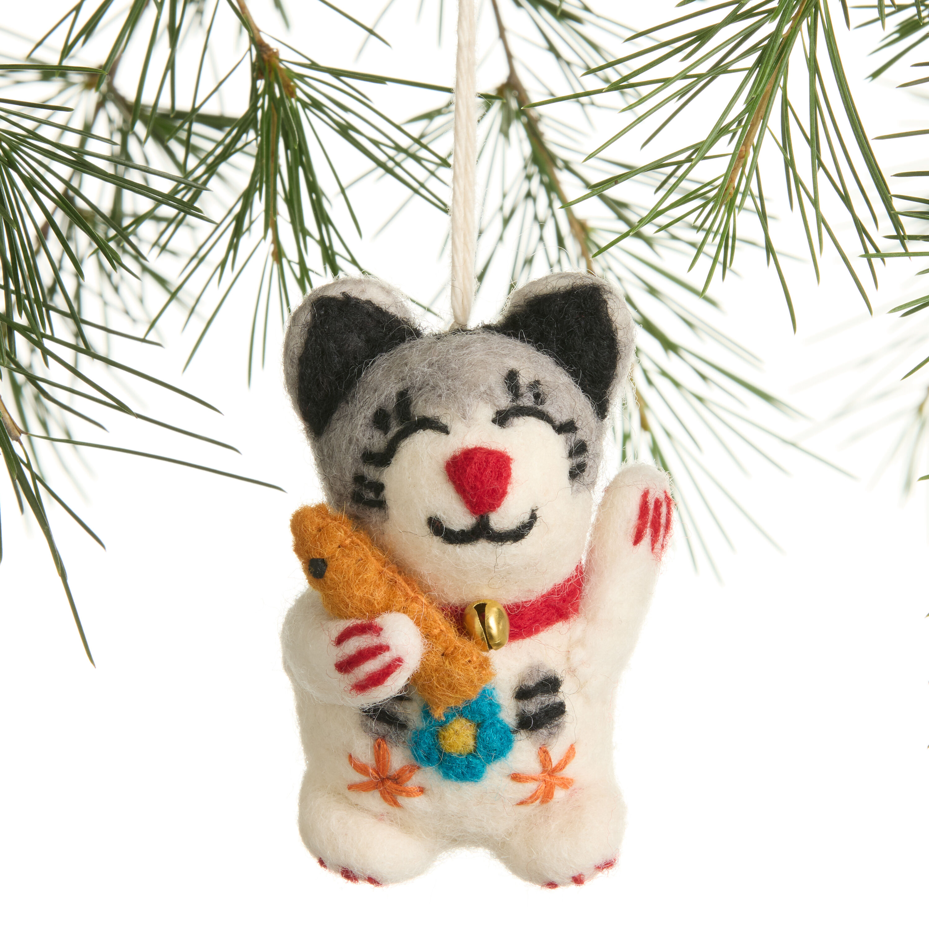 Wool Lucky Cat Ornament image number 0