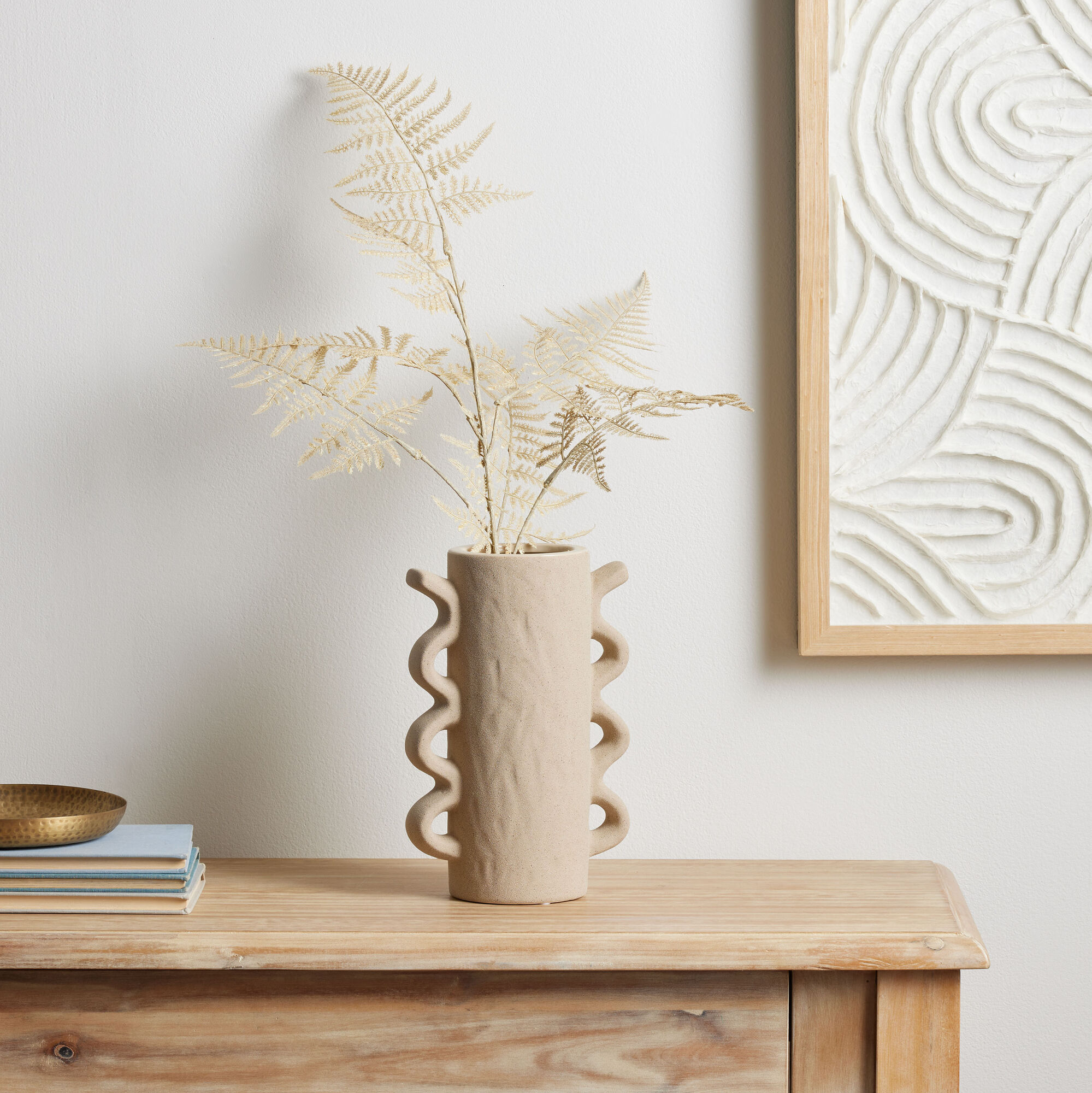 Natural Ceramic Vase With Wave Handles image number 1