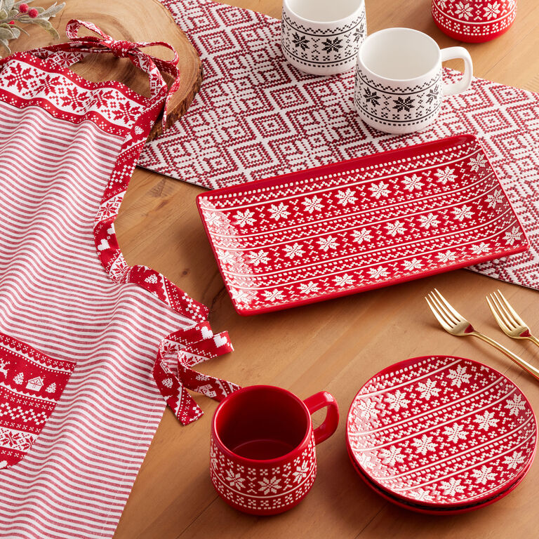 Rectangular Red And White Fair Isle Serving Platter image number 2