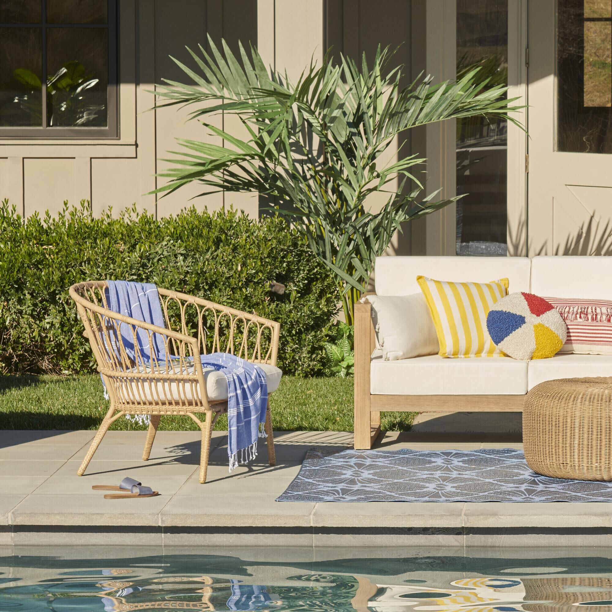 All weather wicker lenco hotsell outdoor occasional chair
