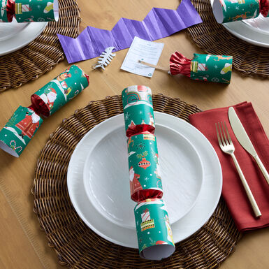 Large Green Retro Santa Christmas Crackers 6 Count Large Green Retro Santa Christmas Crackers 6 Count