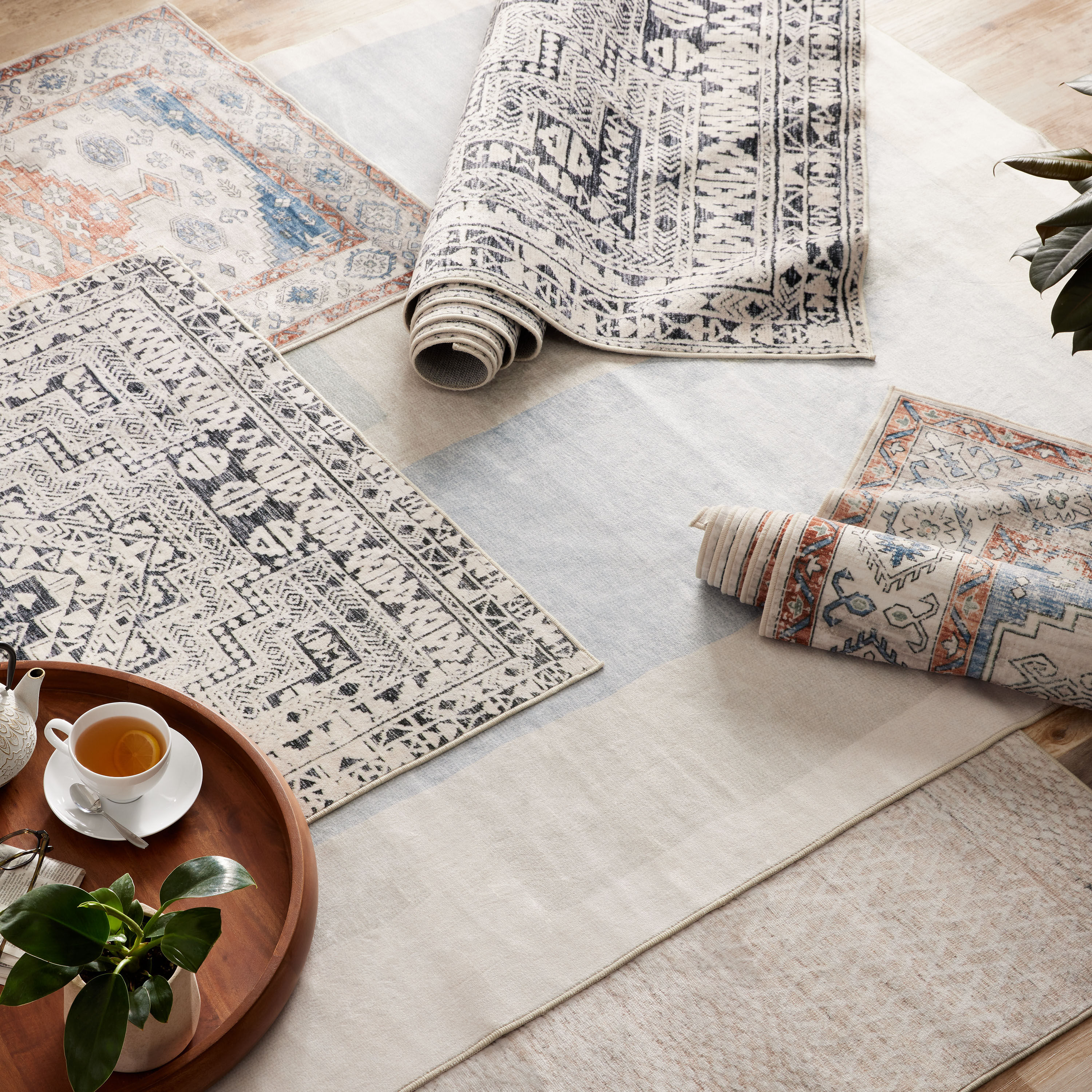 Olin Blue and Green Abstract Machine Washable Area Rug