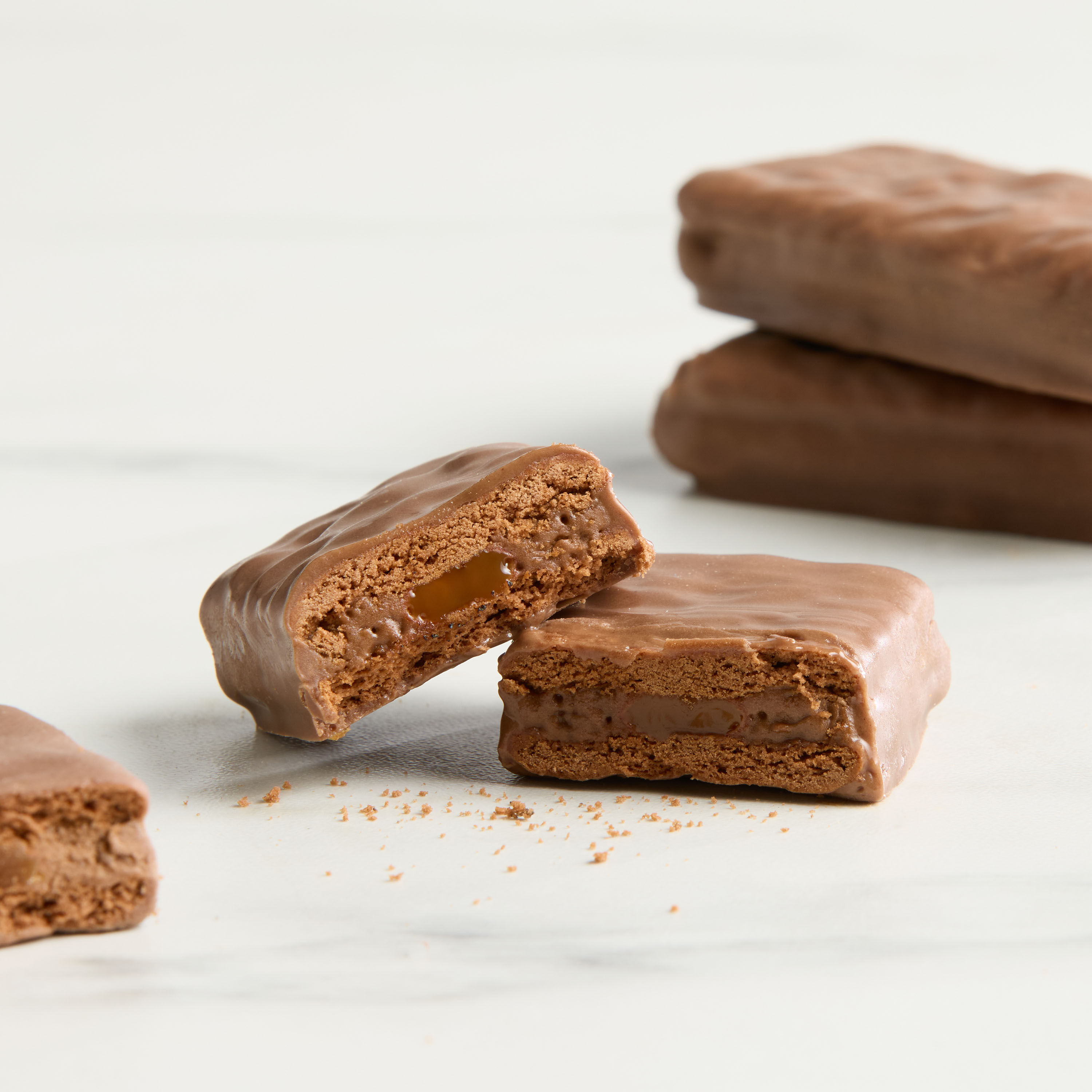 Arnott's Tim Tam Chewy Caramel Cookies image number 1