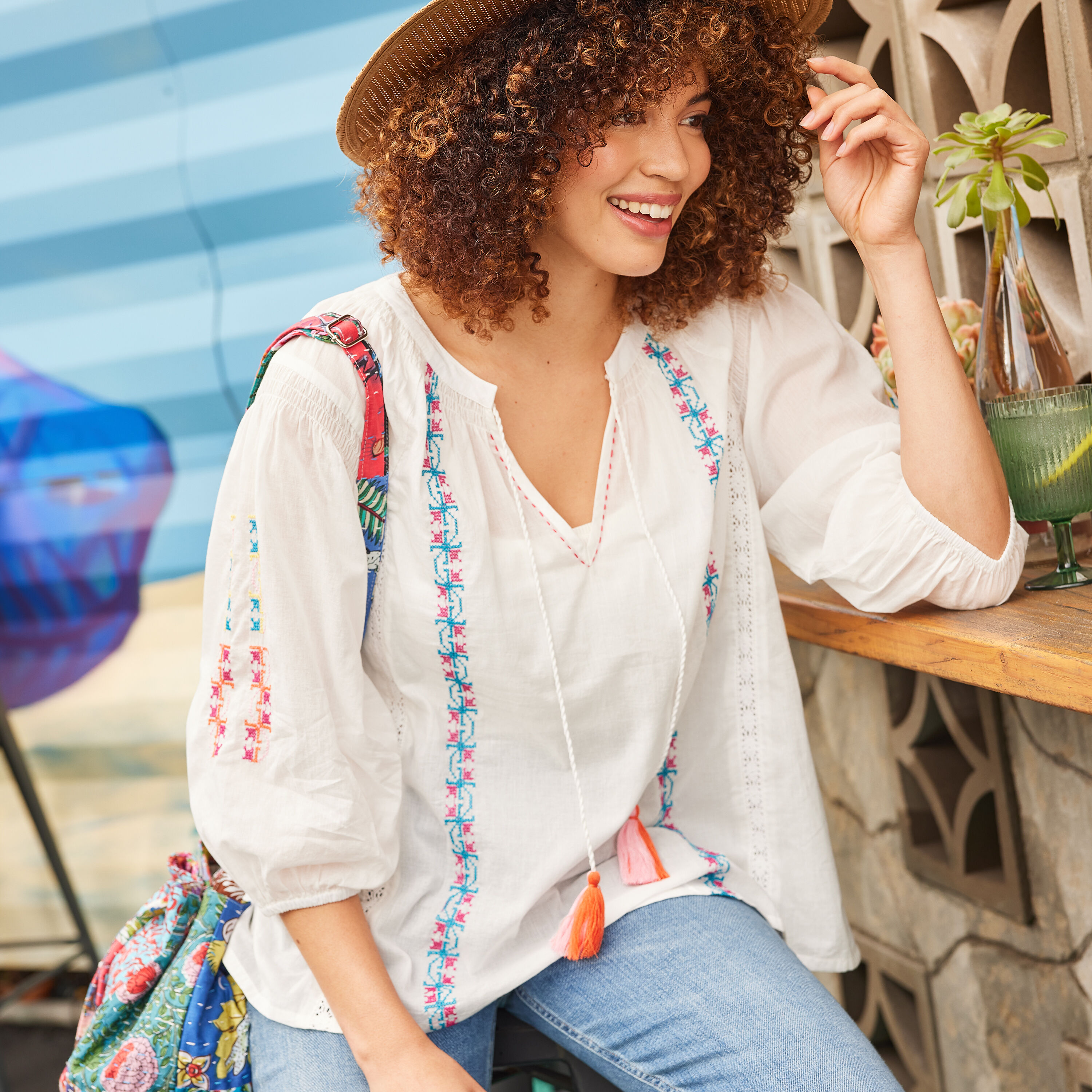 Women's white peasant tops 2025