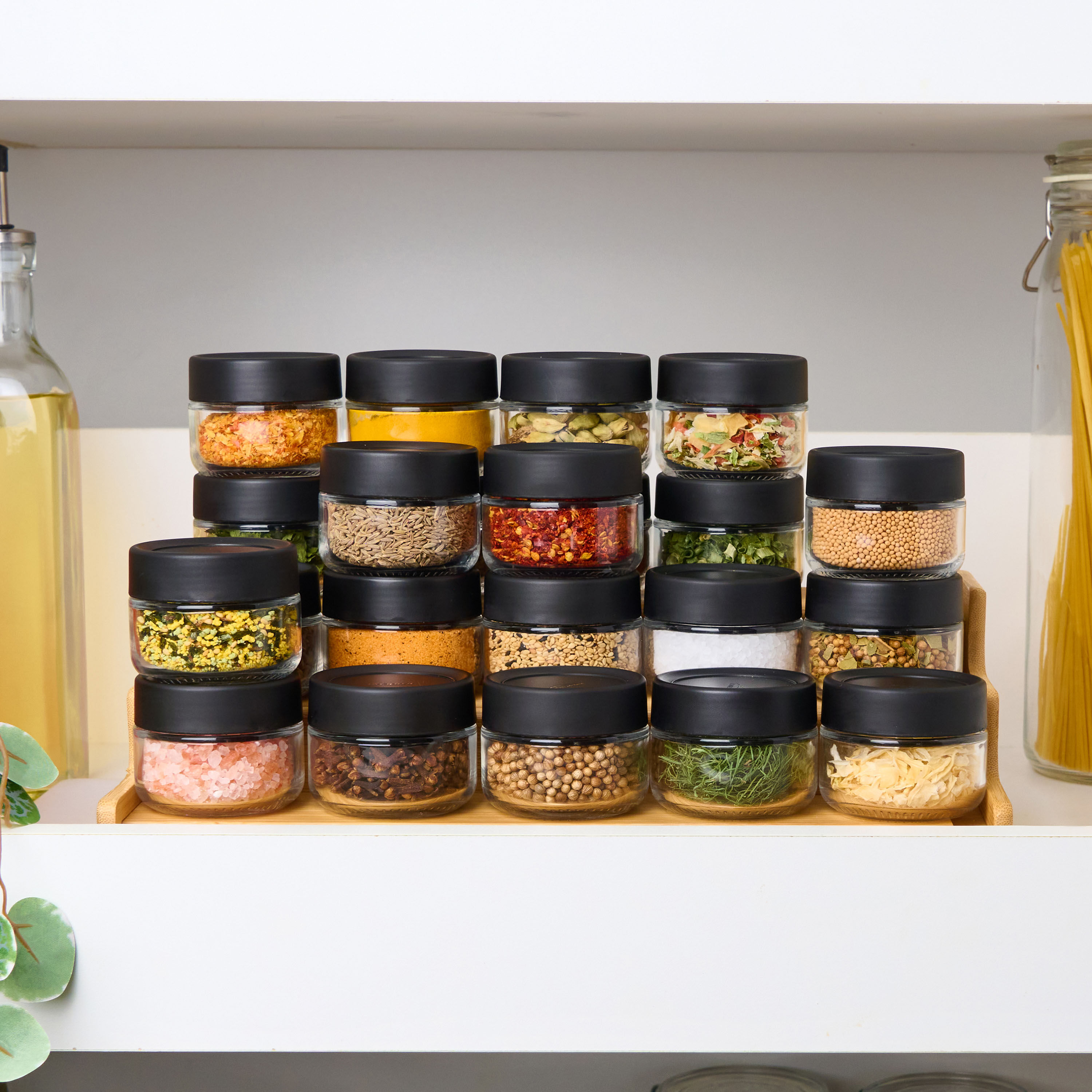 Spice store bottle set