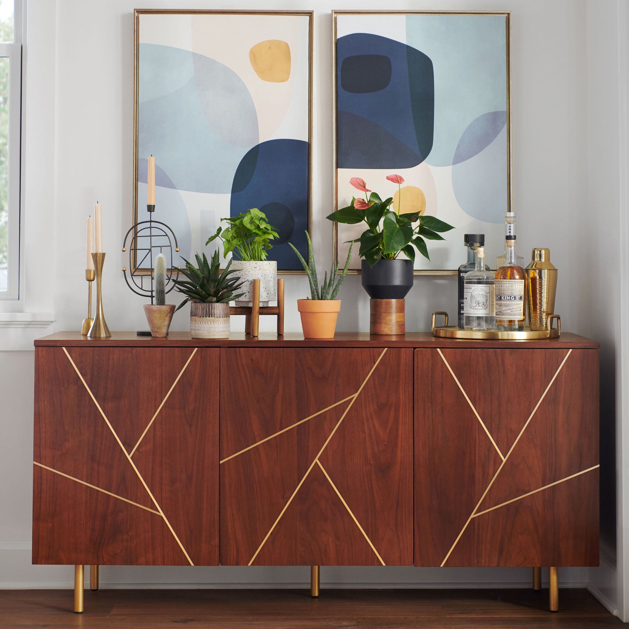 Dustin solid wood coffee shop table with storage