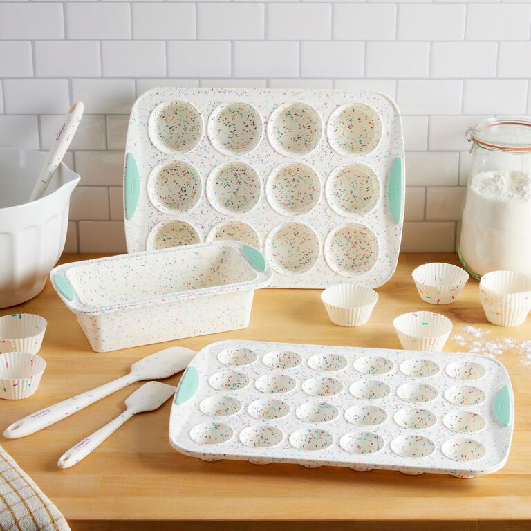 Trudeau Confetti Silicone Baking Set, White