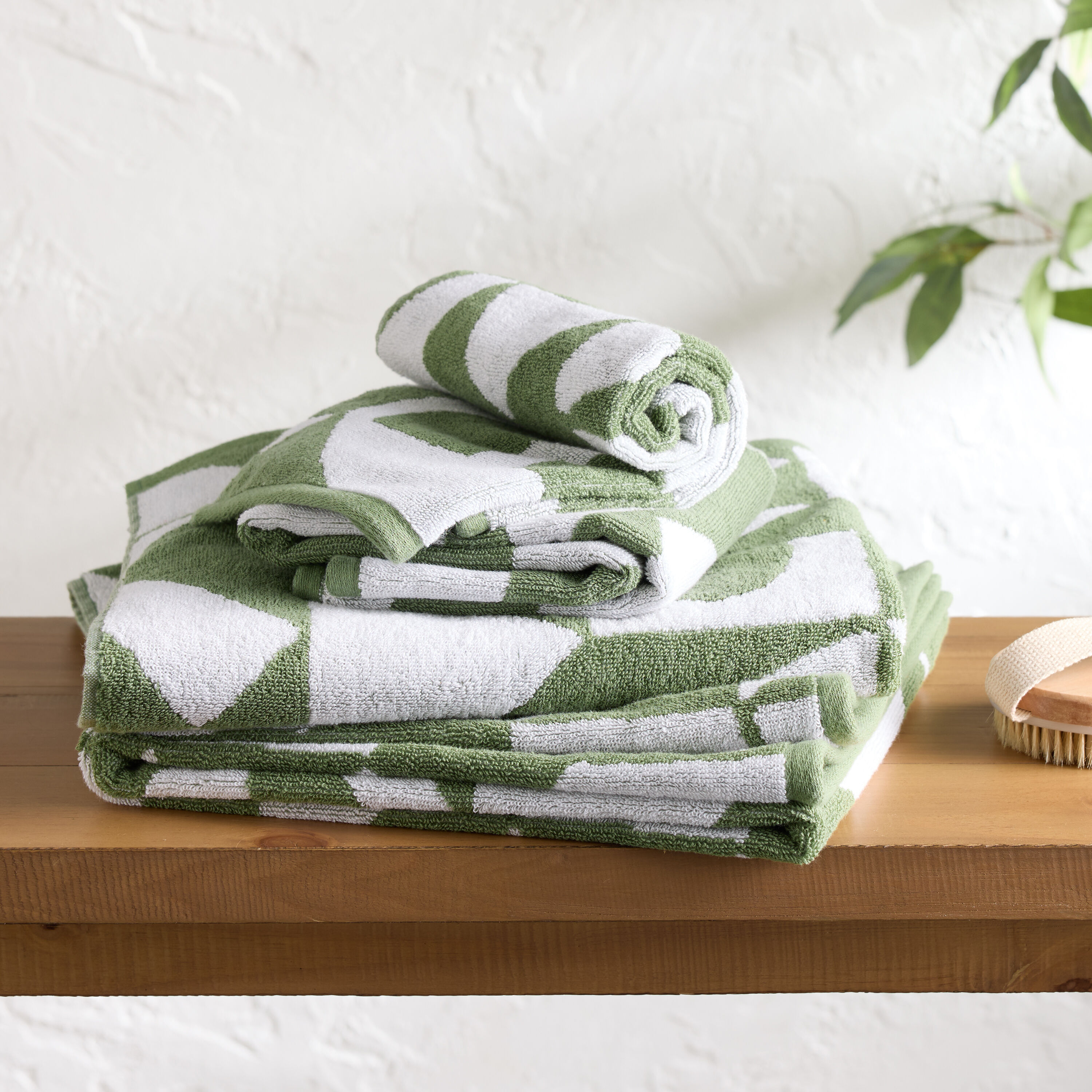Geo hand towel online