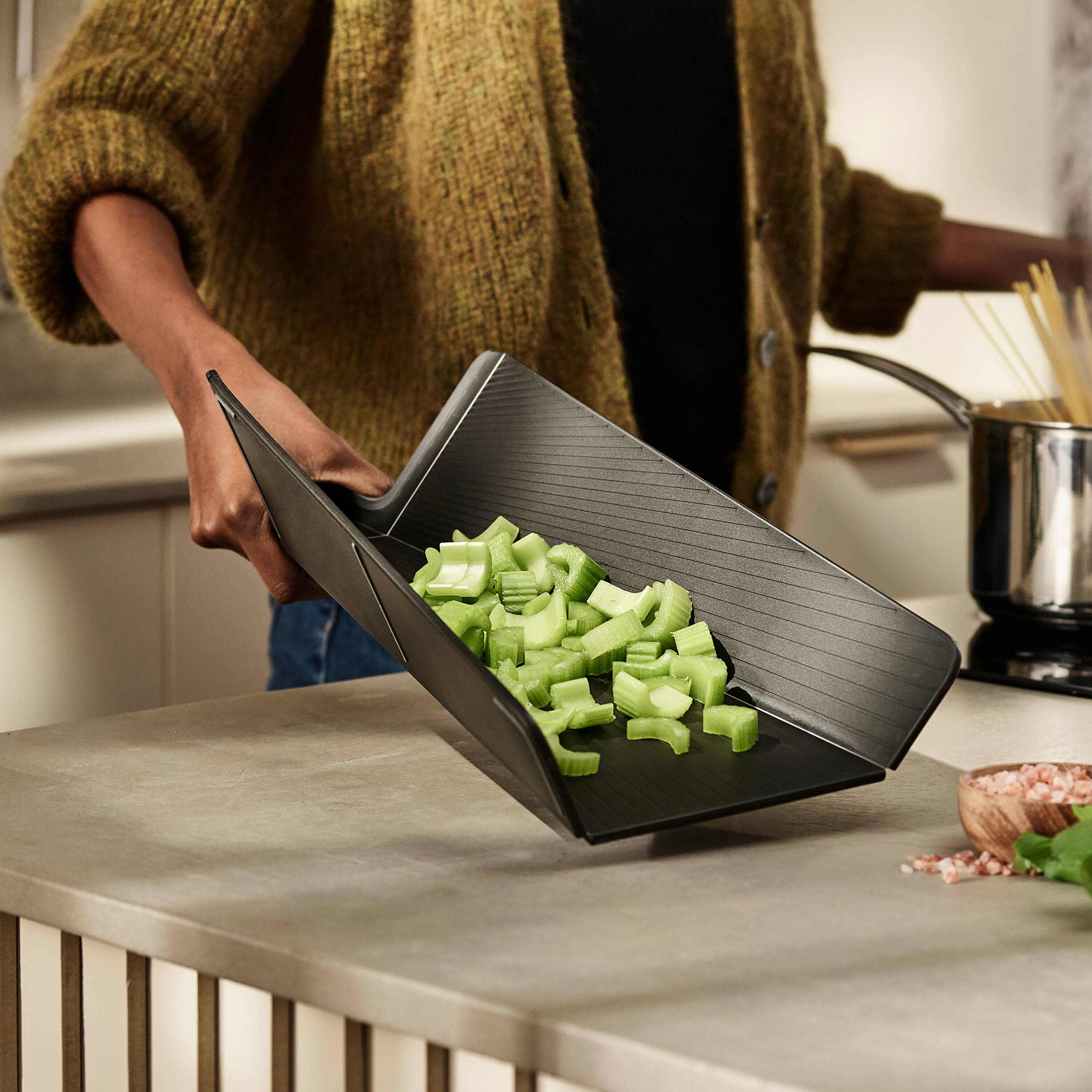 Joseph Joseph Black Chop2Pot Folding Cutting Board image number 2