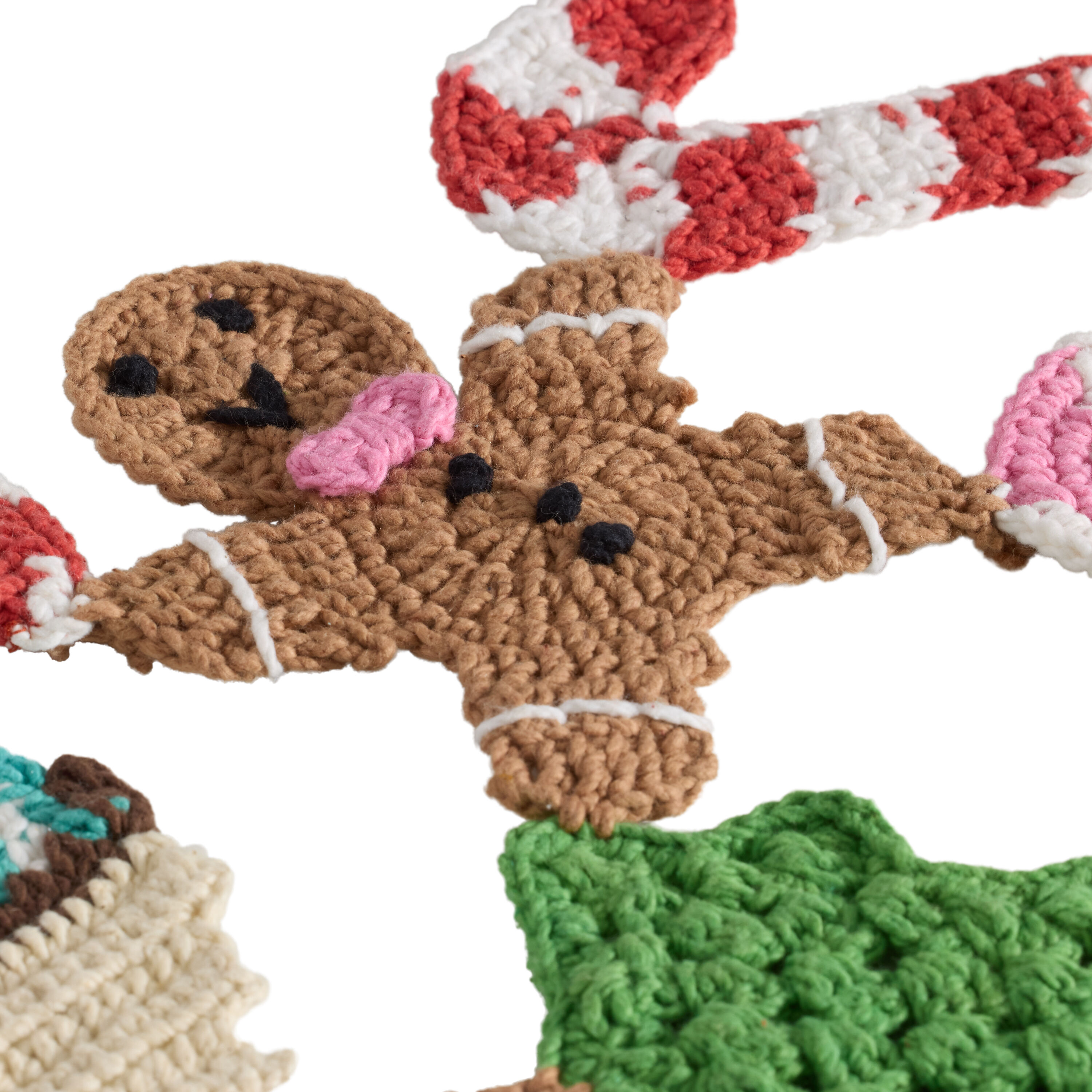 Crochet Gingerbread Christmas Icon Table Runner image number 1