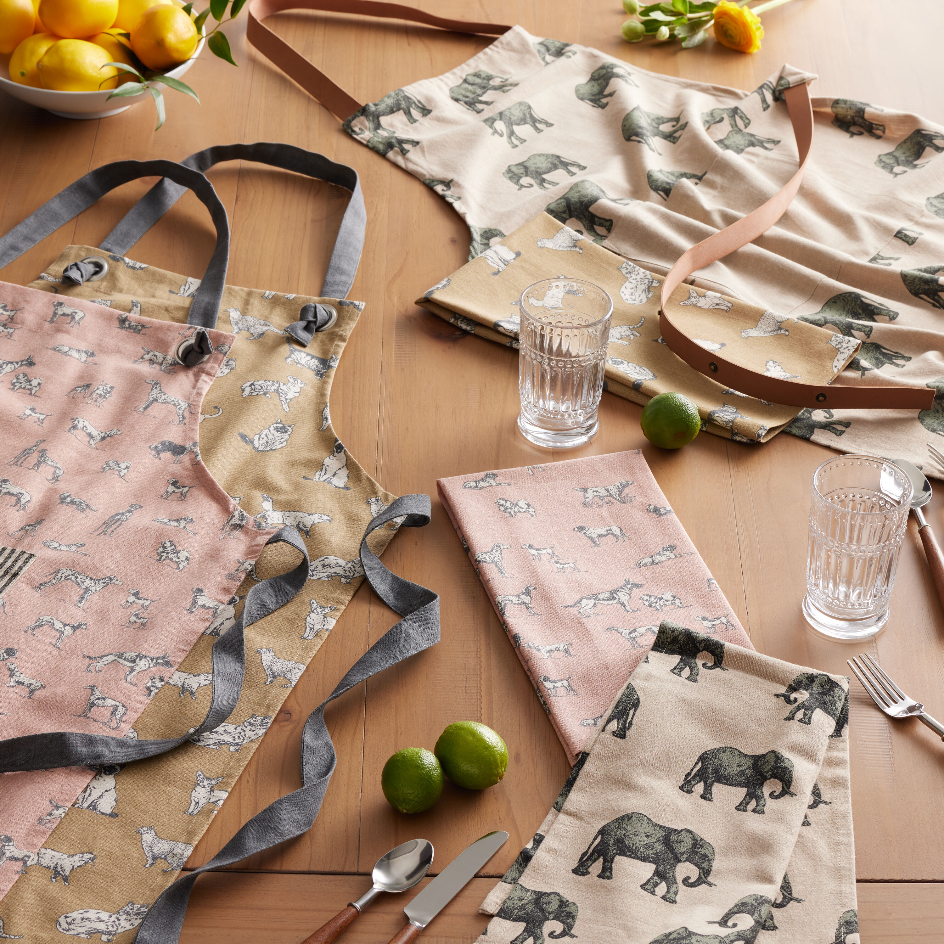 Vintage Animal Print Apron image number 1