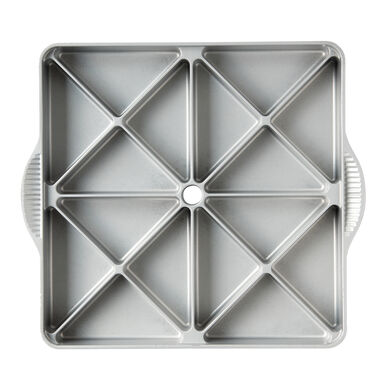 Nordic Ware Nonstick Aluminum 16c Mini Scottish Scone Pan Nordic Ware Nonstick Aluminum 16c Mini Scottish Scone Pan