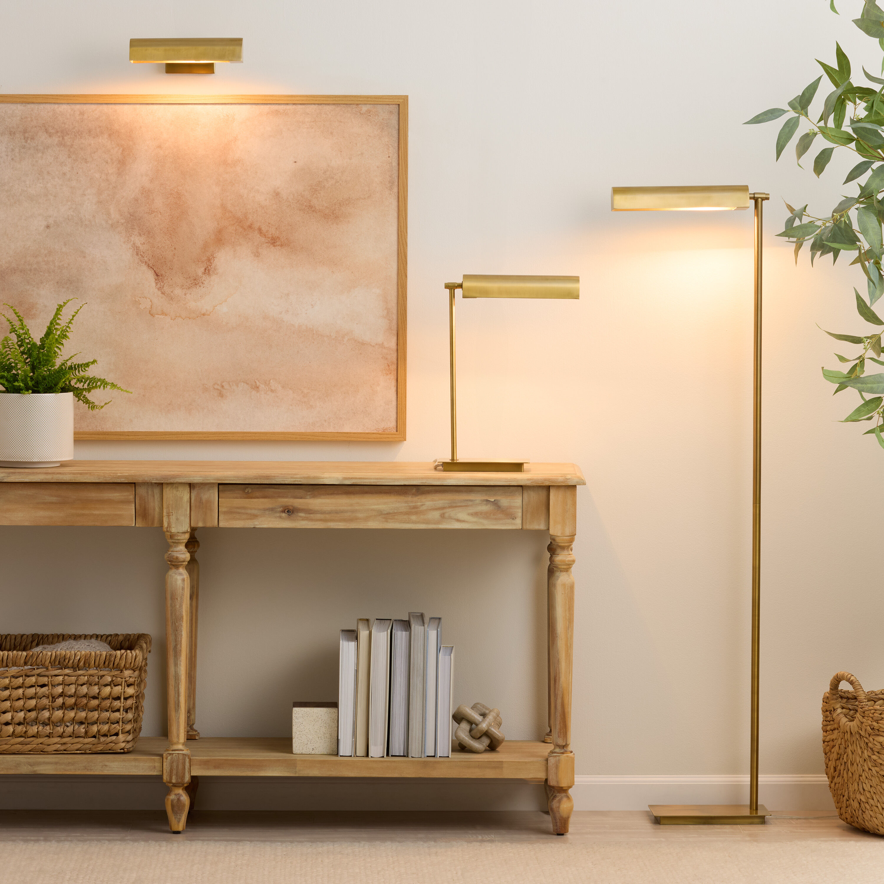 Floor task lamp brass 2025