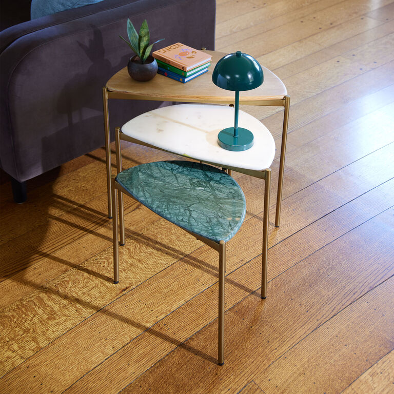 Set Of 3 Squared Off Natural Wood Nesting End Tables Set Of 3 Squared Off Natural Wood Nesting End Tables