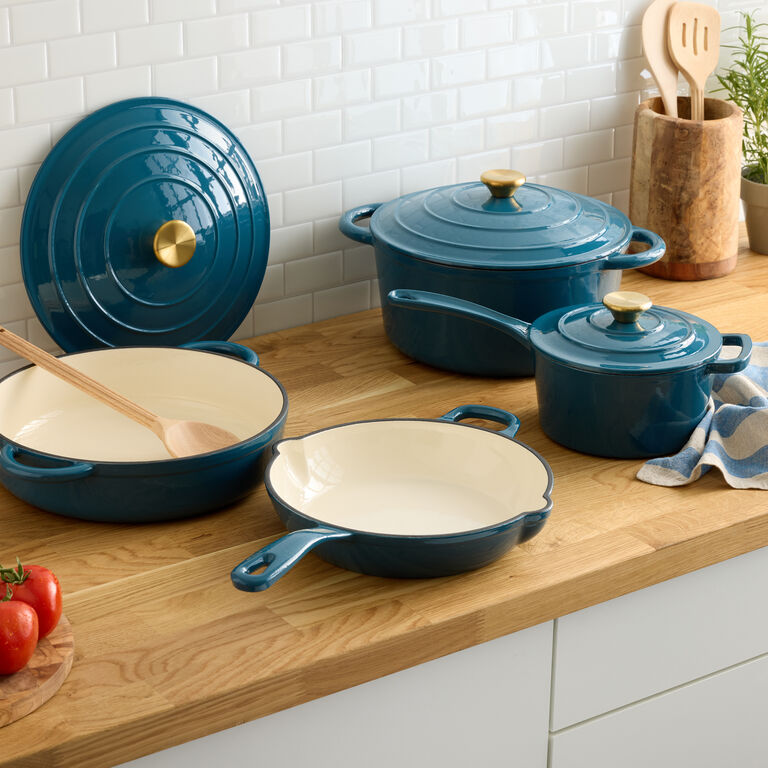 Extra Large Enameled Cast Iron Dutch Oven 6.5 Quart image number 2