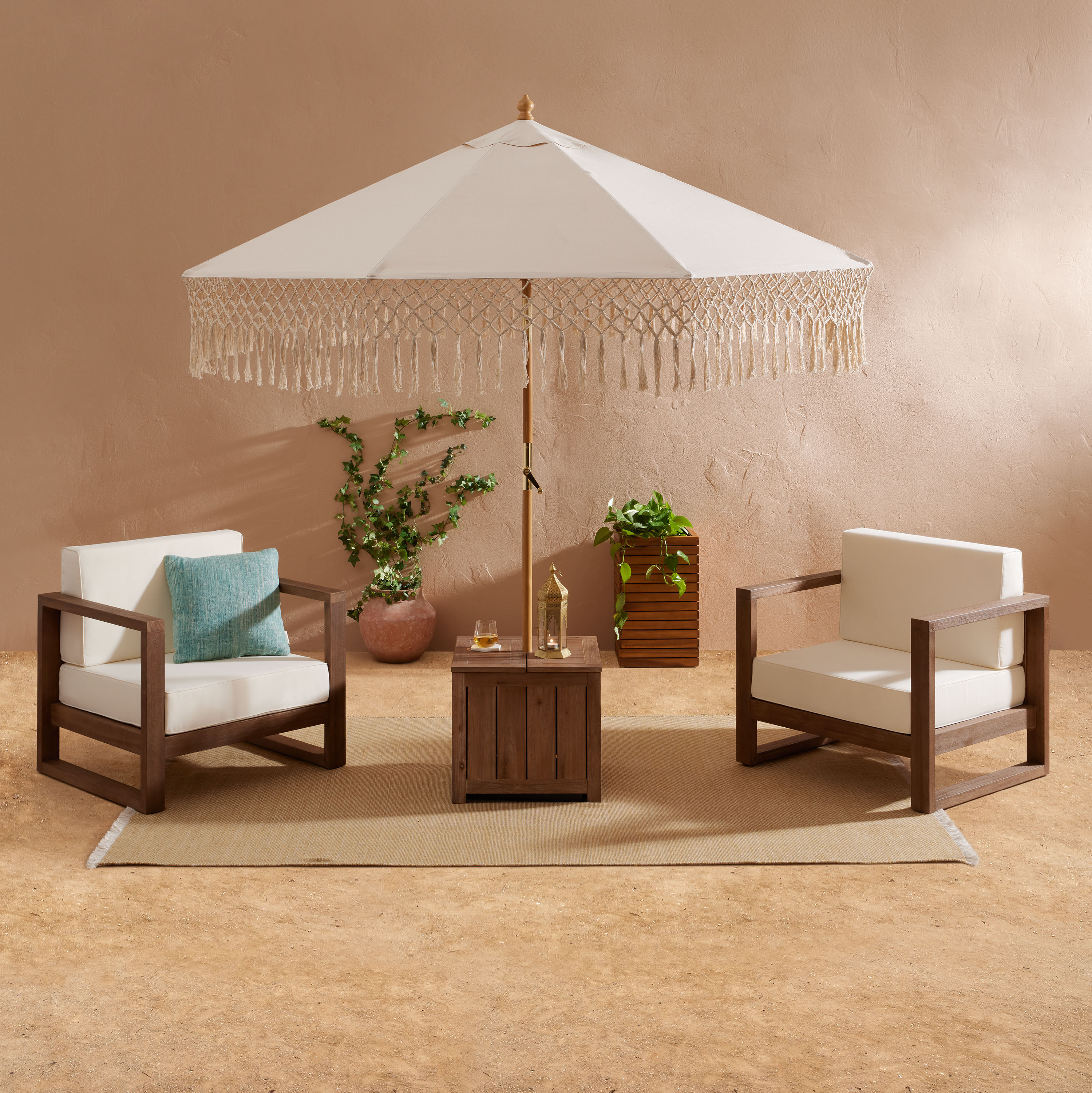 Patio umbrella store with fringe