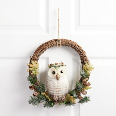 Vine Wreath With Faux Fur Queen Owl Vine Wreath With Faux Fur Queen Owl