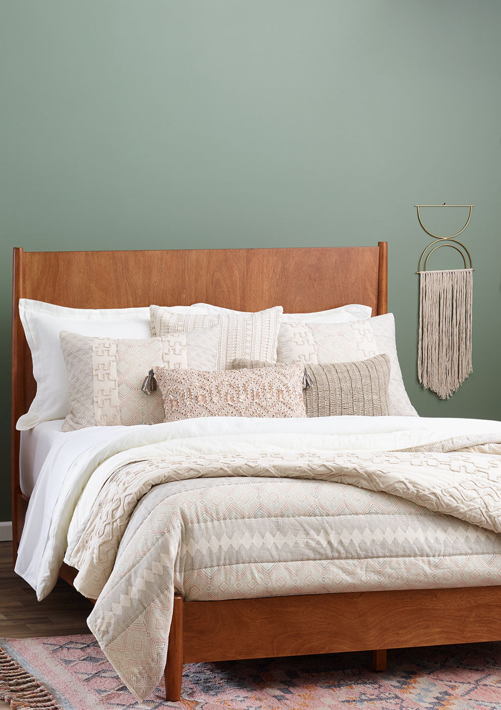 Acorn wood new arrivals brewton bed