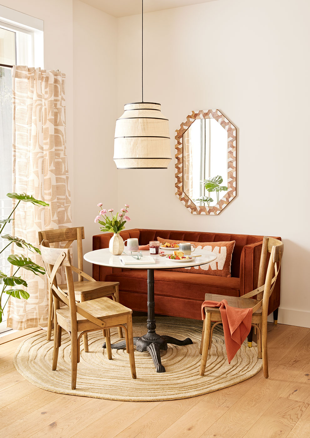 Corner hot sale dining nook